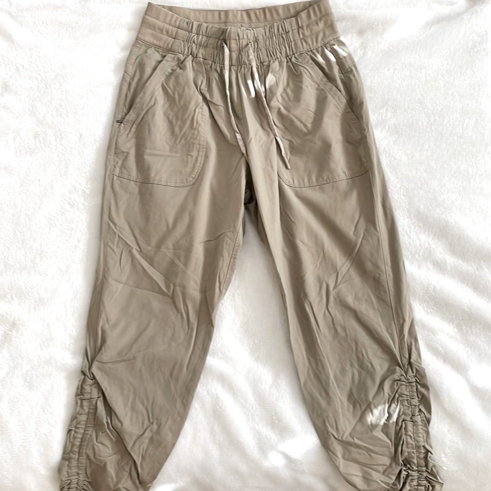 North Face Tan Cargo Pants Size SM